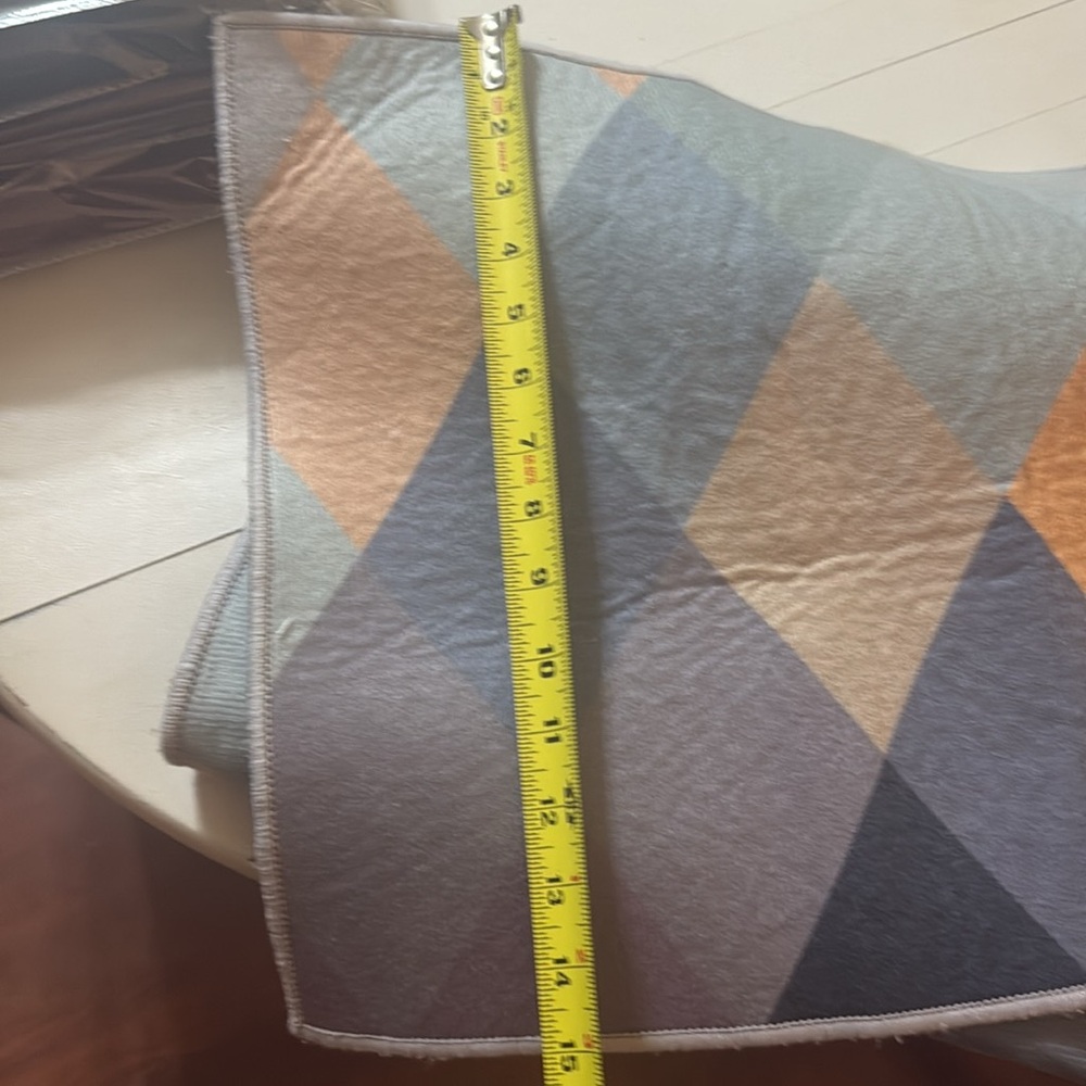 (Sale $5) Geometric Patterned Rug & Runner Set - Picture 4 of 6